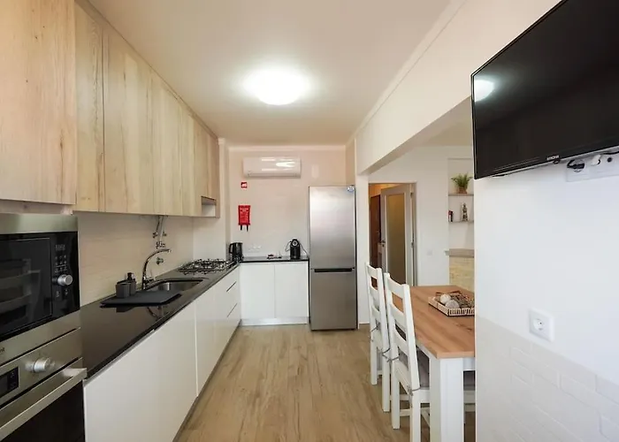 O Cantinho Do Seculo * Nazare